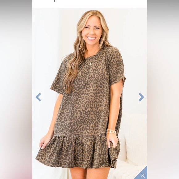 Chic Soul Dresses & Skirts - Chic Soul Denim Brown Leopard Print Short Sleeve Dress